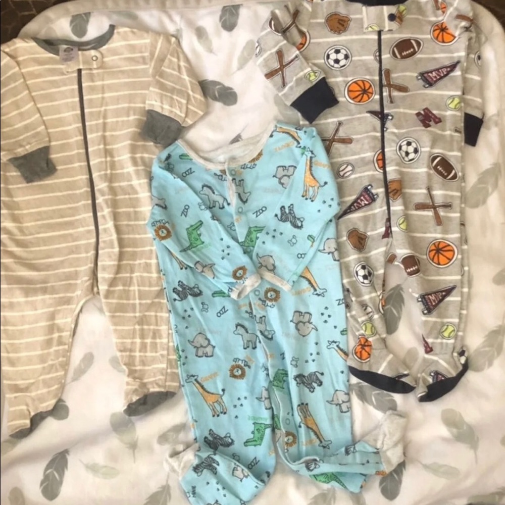 Size 0-3 months footed PJ